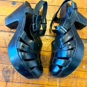 Kork-ease black sandal clogs 8